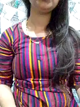 Snapshot of Mahi_Baby25 chatting on 03/15/25, 04:32 Mahi Baby25 online show from 03/15/25, 04:32