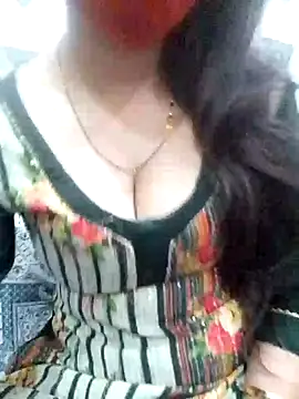 Snapshot of Mahi_Baby25 chatting on 03/22/25, 04:04 Mahi Baby25 online show from 03/22/25, 04:04