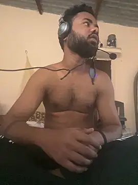 pura43 online show from 11/25/25, 05:40