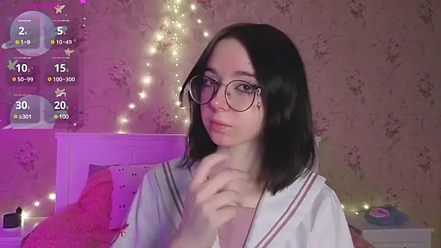 Snapshot of Nora_Failure chatting on 01/26/25, 04:09 Nora Failure online show from 01/26/25, 04:09