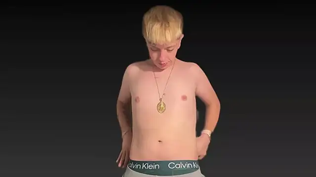 Snapshot of twentywithafelonyy chatting on 01/04/25, 09:21 twentywithafelonyy online show from 01/04/25, 09:21