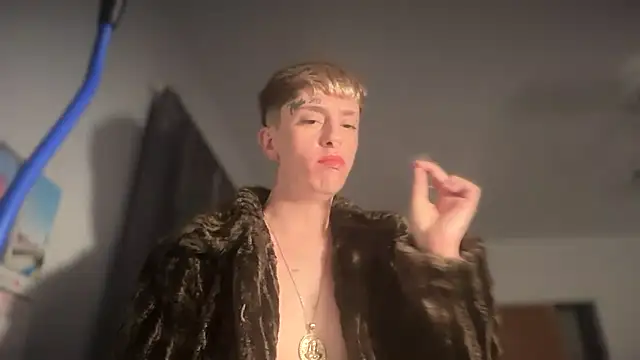 Snapshot of twentywithafelonyy chatting on 01/08/25, 07:34 twentywithafelonyy online show from 01/08/25, 07:34