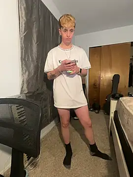 Snapshot of twentywithafelonyy chatting on 01/12/25, 01:05 twentywithafelonyy online show from 01/12/25, 01:05