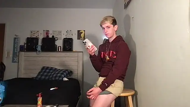 Snapshot of twentywithafelonyy chatting on 02/04/25, 10:54 twentywithafelonyy online show from 02/04/25, 10:54