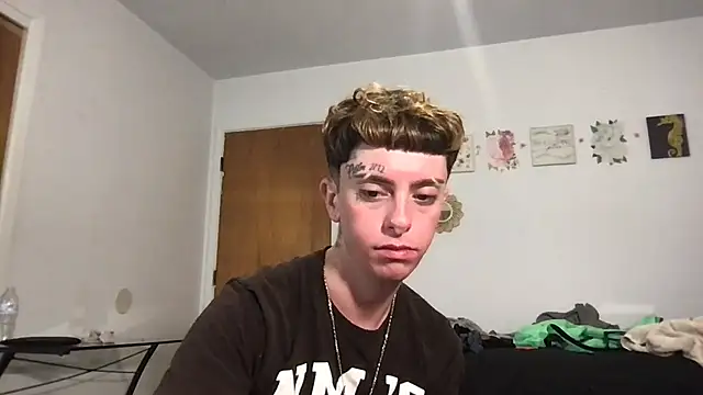 Snapshot of twentywithafelonyy chatting on 09/11/25, 10:26 twentywithafelonyy online show from 09/11/25, 10:26