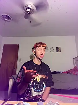 Snapshot of twentywithafelonyy chatting on 10/13/25, 06:13 twentywithafelonyy online show from 10/13/25, 06:13