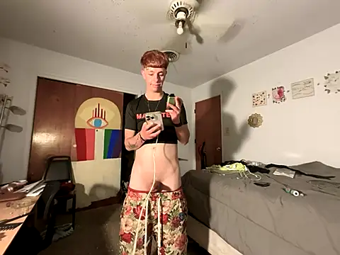 Snapshot of twentywithafelonyy chatting on 10/19/25, 05:19 twentywithafelonyy online show from 10/19/25, 05:19