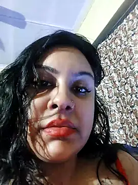 Snapshot of GoddessLorenaTheeSiren chatting on 12/21/24, 11:24 GoddessLorenaTheeSiren online show from 12/21/24, 11:24