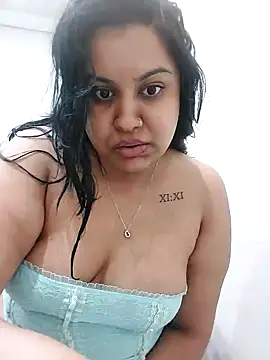 Snapshot of GoddessLorenaTheeSiren chatting on 02/03/25, 03:49 GoddessLorenaTheeSiren online show from 02/03/25, 03:49