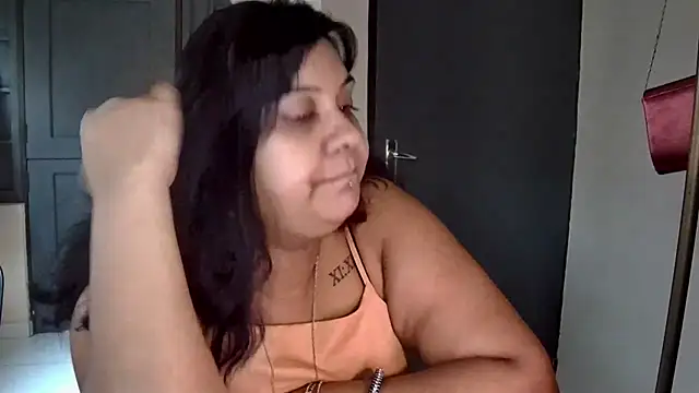 Snapshot of GoddessLorenaTheeSiren chatting on 03/17/25, 03:50 GoddessLorenaTheeSiren online show from 03/17/25, 03:50