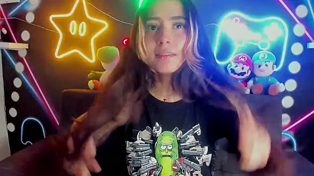 Snapshot of ParisFox_ chatting on 01/14/25, 08:26 ParisFox online show from 01/14/25, 08:26