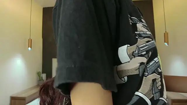 Snapshot of ParisFox_ chatting on 02/12/25, 07:35 ParisFox online show from 02/12/25, 07:35