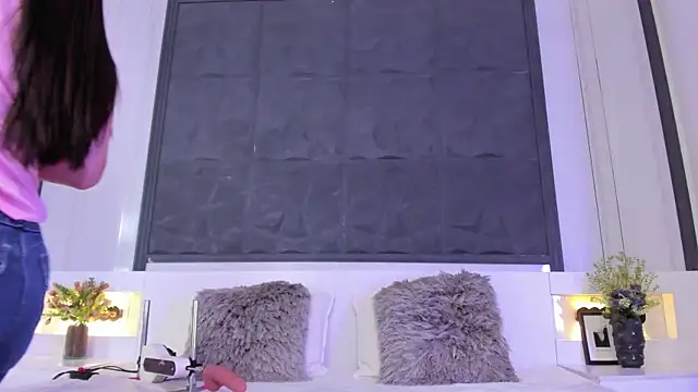 Snapshot of SaraGomez1 chatting on 09/22/25, 12:51 SaraGomez1 online show from 09/22/25, 12:51