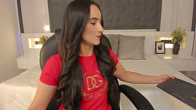 SaraGomez1 online show from 02/26/26, 02:16