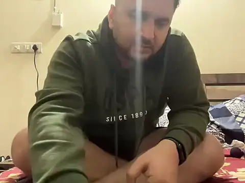 Snapshot of gauravgay93 chatting on 01/26/25, 04:09 gauravgay93 online show from 01/26/25, 04:09