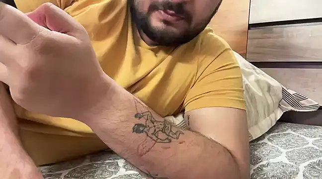 Snapshot of gauravgay93 chatting on 03/09/25, 06:00 gauravgay93 online show from 03/09/25, 06:00