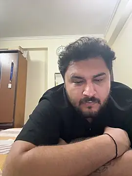 Snapshot of gauravgay93 chatting on 03/11/25, 01:12 gauravgay93 online show from 03/11/25, 01:12