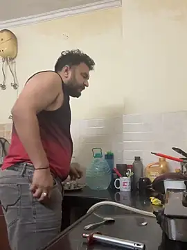 Snapshot of gauravgay93 chatting on 03/11/25, 05:24 gauravgay93 online show from 03/11/25, 05:24