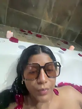 NiaBlanco online show from 02/11/26, 10:59