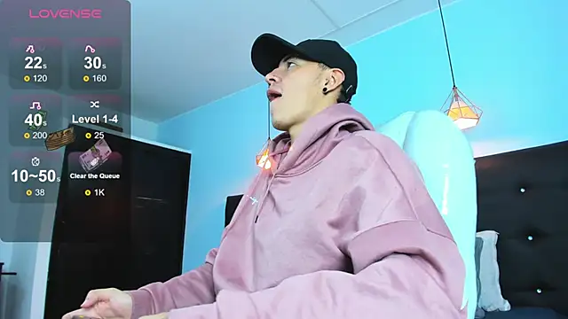 Lobo 17  online show from 11/28/25, 03:42