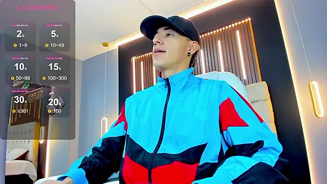 Lobo 17  online show from 02/11/26, 03:44