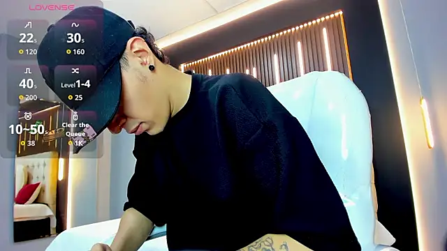 Lobo 17  online show from 02/17/26, 03:36