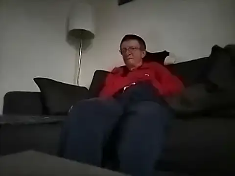 Snapshot of naturiste974 chatting on 01/16/25, 04:39 naturiste974 online show from 01/16/25, 04:39