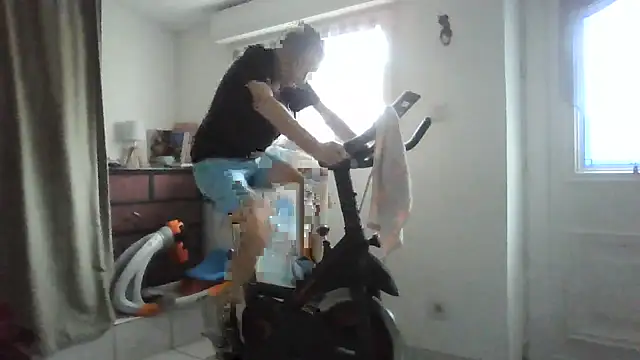 naturiste974 online show from 11/19/25, 08:03