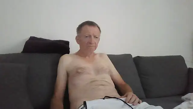 naturiste974 online show from 05/27/26, 01:41