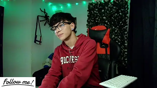 twink sebas  online show from 01/22/25, 06:10