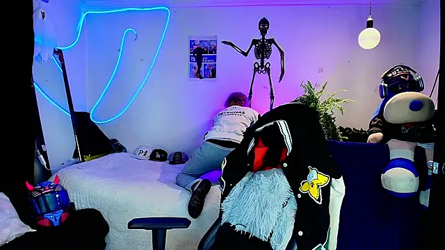 twink sebas  online show from 11/04/25, 03:38