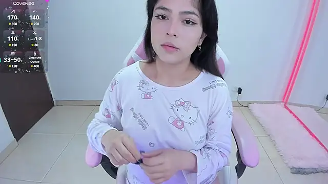 misshoneyxxx online show from 12/07/24, 10:17