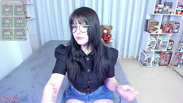 Snapshot of misshoneyxxx chatting on 02/17/26, 02:30 misshoneyxxx online show from 02/17/26, 02:30