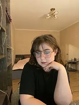 Snapshot of cinnabon_ chatting on 01/11/25, 11:34 cinnabon online show from 01/11/25, 11:34