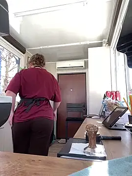 Snapshot of cinnabon_ chatting on 03/09/25, 09:02 cinnabon online show from 03/09/25, 09:02