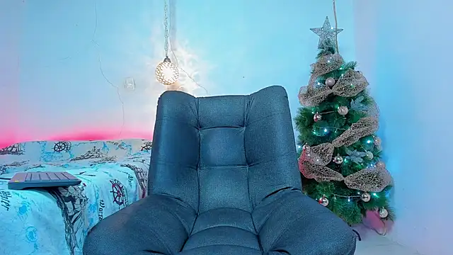 Snapshot of maxowens_oficial chatting on 12/09/24, 09:37 maxowens oficial online show from 12/09/24, 09:37