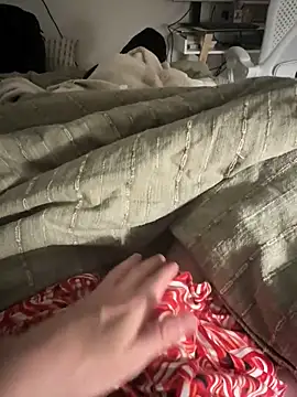 INboy95 online show from 12/20/25, 04:19