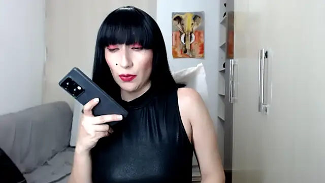 Laura-pervert online show from 02/11/25, 10:07