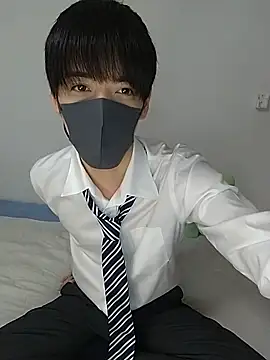 Snapshot of itsme_LEON chatting on 01/08/25, 01:09 itsme LEON online show from 01/08/25, 01:09