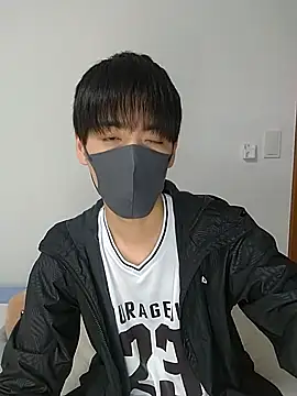 Snapshot of itsme_LEON chatting on 03/10/25, 12:59 itsme LEON online show from 03/10/25, 12:59