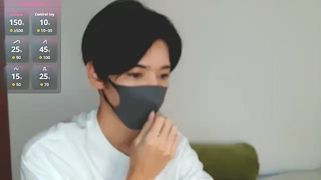 Snapshot of itsme_LEON chatting on 09/16/25, 01:12 itsme LEON online show from 09/16/25, 01:12