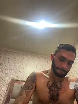 Snapshot of openmind_boy chatting on 03/12/25, 01:03 openmind boy online show from 03/12/25, 01:03