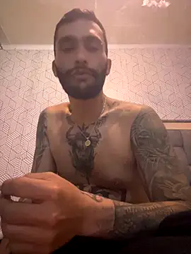 Snapshot of openmind_boy chatting on 09/10/25, 02:22 openmind boy online show from 09/10/25, 02:22