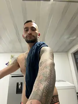 Snapshot of openmind_boy chatting on 09/16/25, 04:35 openmind boy online show from 09/16/25, 04:35