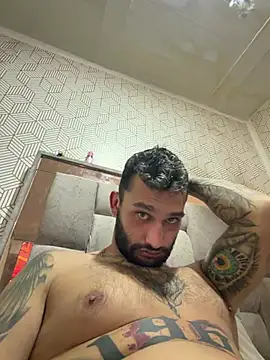 Snapshot of openmind_boy chatting on 02/17/26, 03:58 openmind boy online show from 02/17/26, 03:58