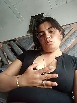 Snapshot of naughty-sharlot chatting on 09/26/25, 07:29 naughty-sharlot online show from 09/26/25, 07:29