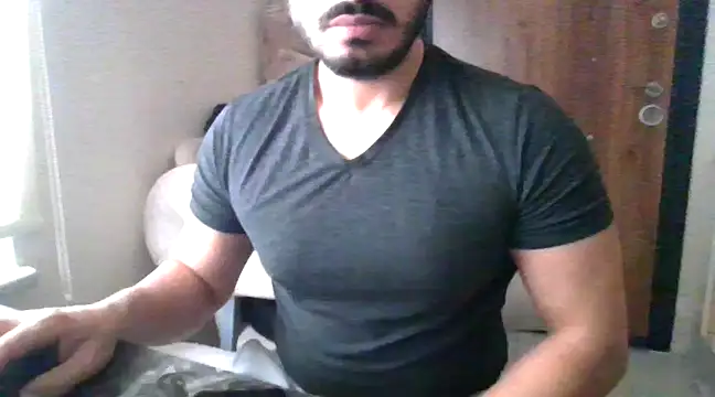 Snapshot of DateMike94 chatting on 12/02/24, 10:07 DateMike94 online show from 12/02/24, 10:07