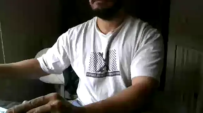 Snapshot of DateMike94 chatting on 01/14/25, 09:56 DateMike94 online show from 01/14/25, 09:56