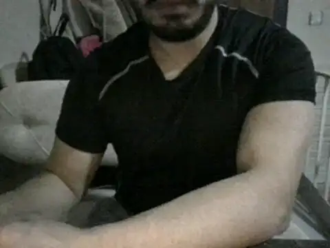 Snapshot of DateMike94 chatting on 01/24/25, 11:34 DateMike94 online show from 01/24/25, 11:34