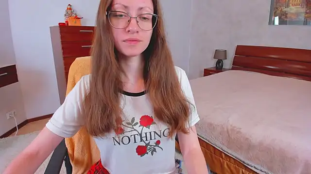 Snapshot of Pantyhose_Mila chatting on 05/14/26, 07:42 Pantyhose Mila online show from 05/14/26, 07:42